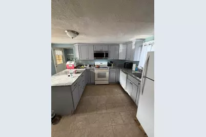 18-20 Elm Street, Derry, NH 03038 - Photo 5