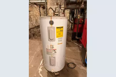 18-20 Elm Street, Derry, NH 03038 - Photo 29