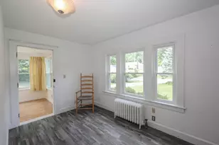 30 Baker St, Hudson, NH 03051 - Photo 5