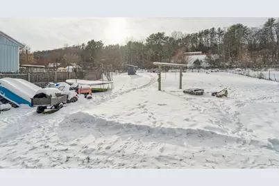 724 South Windsor Street, Royalton, VT 05068 - Photo 25