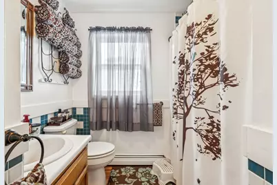 724 South Windsor Street, Royalton, VT 05068 - Photo 9