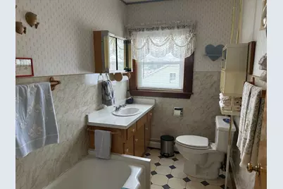 407 Coos Street, Berlin, NH 03570 - Photo 17