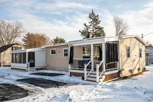 172 Ledge St, Nashua, NH 03060 - Photo 1