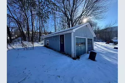 642 Howland Street, Berlin, NH 03570 - Photo 5