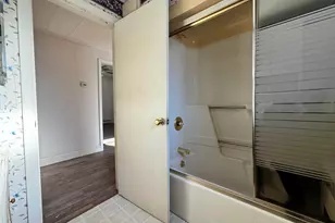 642 Howland St, Berlin, NH 03570 - Photo 13