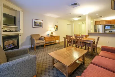 717/719 Q1-4 Jackson Gore Adams House #717/719 Q1-4, Ludlow, VT 05149 - Photo 3