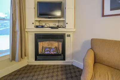 717/719 Q1-4 Jackson Gore Adams House #717/719 Q1-4, Ludlow, VT 05149 - Photo 7