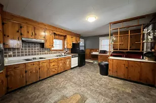 120 S Main St, Newport, NH 03773 - Photo 5