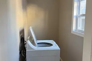 347 Spruce St, Manchester, NH 03103 - Photo 15