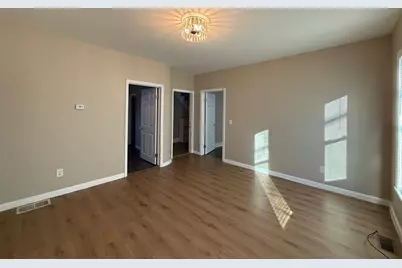 347 Spruce Street, Manchester, NH 03103 - Photo 13