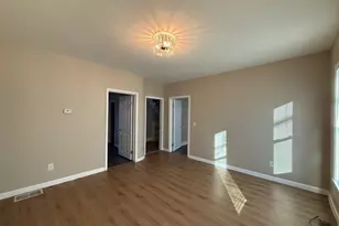 347 Spruce St, Manchester, NH 03103 - Photo 13