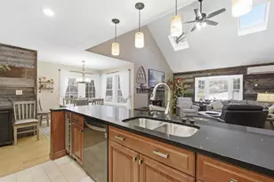 72 Freedom Ln, Laconia, NH 03246 - Photo 9