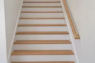 12 Charlotte Dr, Dover, NH 03820 - Photo 3