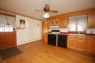 59 Fairview St, Goffstown, NH 03045 - Photo 3