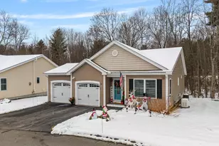 26 Sagewood Dr, Pelham, NH 03076 - Photo 37