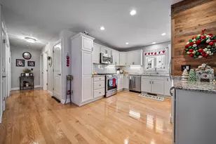 26 Sagewood Dr, Pelham, NH 03076 - Photo 9