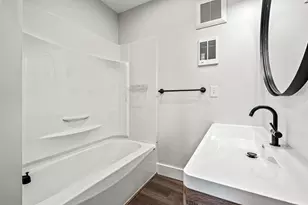 26 Reservior Ave, Manchester, NH 03104 - Photo 7