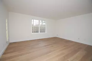 27A Griffin Rd, Hudson, NH 03051 - Photo 7