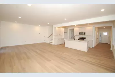 27A Griffin Road, Hudson, NH 03051 - Photo 3