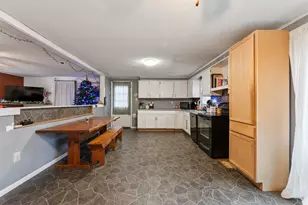 80 Mountain Rd, Pittsfield, NH 03263 - Photo 15