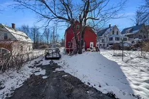 52 Henniker St, Hillsboro, NH 03244 - Photo 15