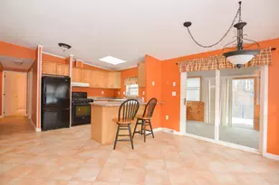 47 Campbell St, Salem, NH 03079 - Photo 5