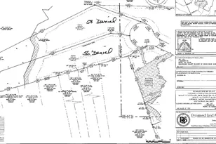 56 Daniel Rd, Derry, NH 03038 - Photo 3