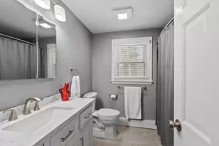 8 Blueberry Rd, Derry, NH 03038 - Photo 17