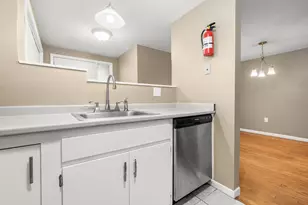 19 Templeton Ct, Merrimack, NH 03054 - Photo 13