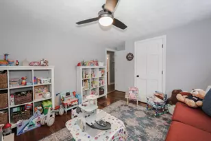 27 Willow St, Pelham, NH 03076 - Photo 13