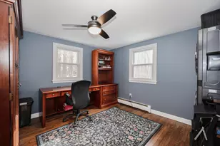 27 Willow St, Pelham, NH 03076 - Photo 15