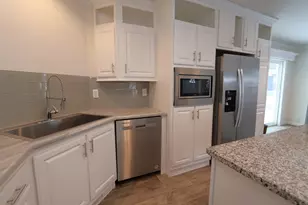 609 Canterbury Dr, Exeter, NH 03833 - Photo 5