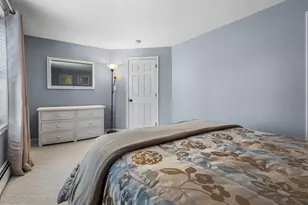 19 Colonial Dr, Londonderry, NH 03053 - Photo 43