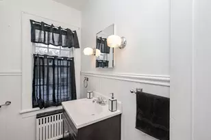 27 Broad St, Rochester, NH 03867 - Photo 31