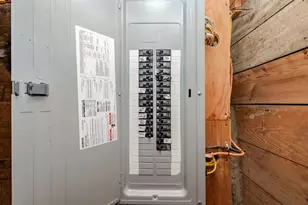 27 Broad St, Rochester, NH 03867 - Photo 49