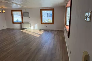 22 Fairfield Dr, Concord, NH 03301 - Photo 5