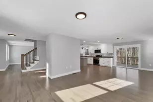 45 Dutton Rd, Pelham, NH 03076 - Photo 11