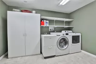 38 Old Manchester Rd, Amherst, NH 03031 - Photo 33