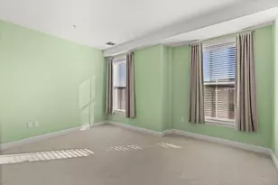 77 Hanover St, Portsmouth, NH 03801 - Photo 25