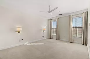 77 Hanover St, Portsmouth, NH 03801 - Photo 17