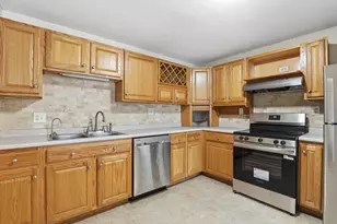 15 Silvestri Cir, Derry, NH 03038 - Photo 19