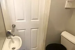 87 Parker St, Manchester, NH 03102 - Photo 15