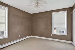 48 Greenleaf St, Manchester, NH 03103 - Photo 21