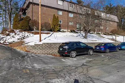 4 Pembroke Drive #22, Derry, NH 03038 - Photo 3