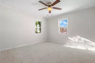 197 Melrose St, Manchester, NH 03109 - Photo 11