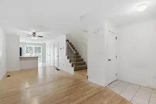 117 Fox Hollow Way, Manchester, NH 03104 - Photo 3