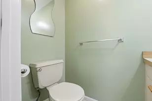 117 Fox Hollow Way, Manchester, NH 03104 - Photo 11