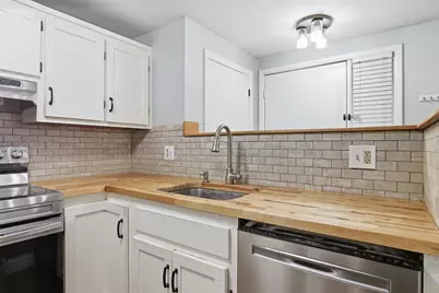 33 Valencia Drive, Nashua, NH 03062 - Photo 7