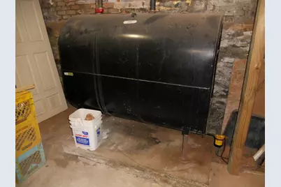 110 Sullivan Street, Claremont, NH 03743 - Photo 25