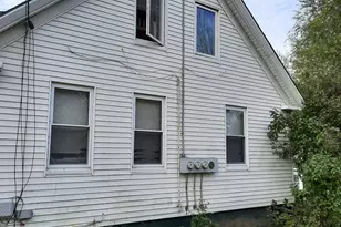 110 Sullivan St, Claremont, NH 03743 - Photo 3